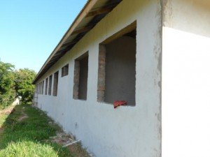 Slaapzalen in aanbouw in Makoka