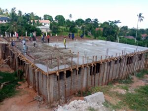 storten van de verdiepingsvloer van de eetzaal