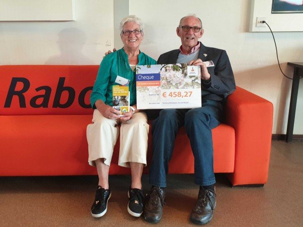 uitreiking cheque Een aandeel in de Betuwe 2019