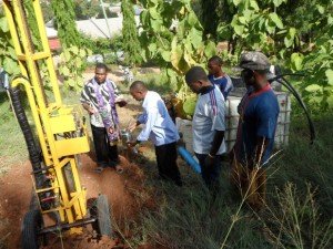 Waterboring in Makoka